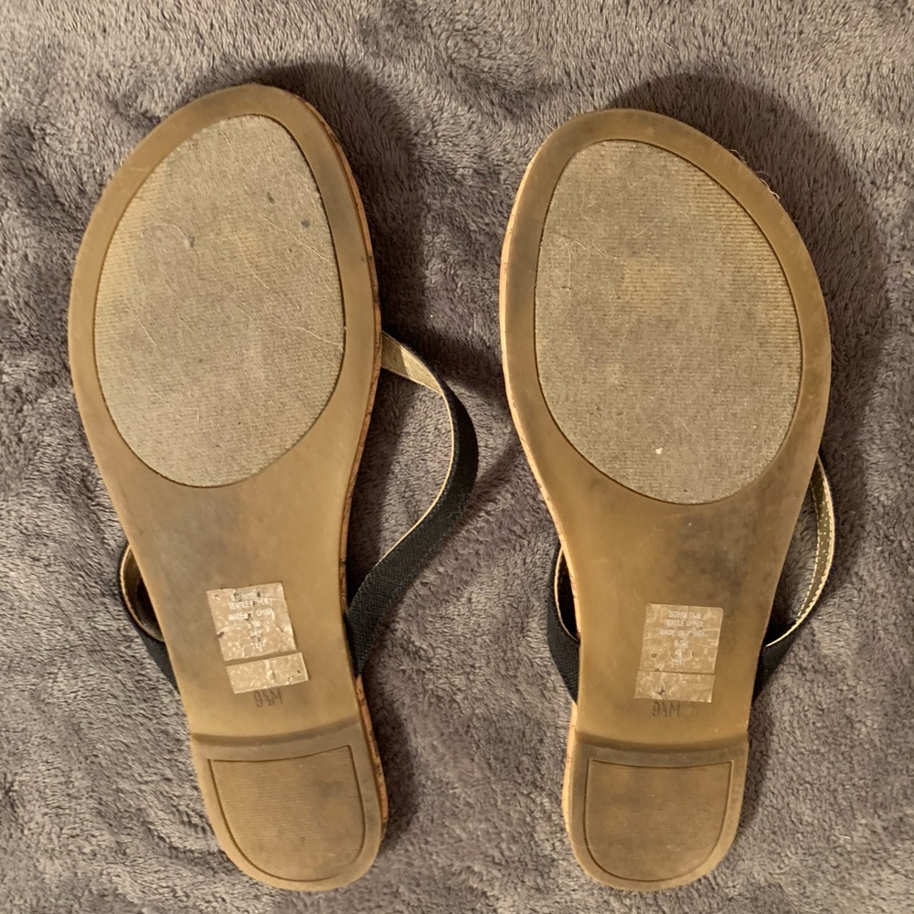Guess Sandals - Picture 4 of 5